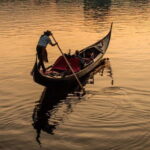 Hamburg: private Tour in the royal Venetian Alstergondel - The Itinerary Breakdown