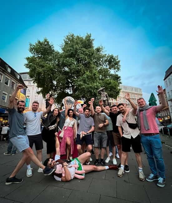 Hamburg: Pubcrawl & Nightlife Tour at St.Pauli - How the Tour Is Organized & Why It Works