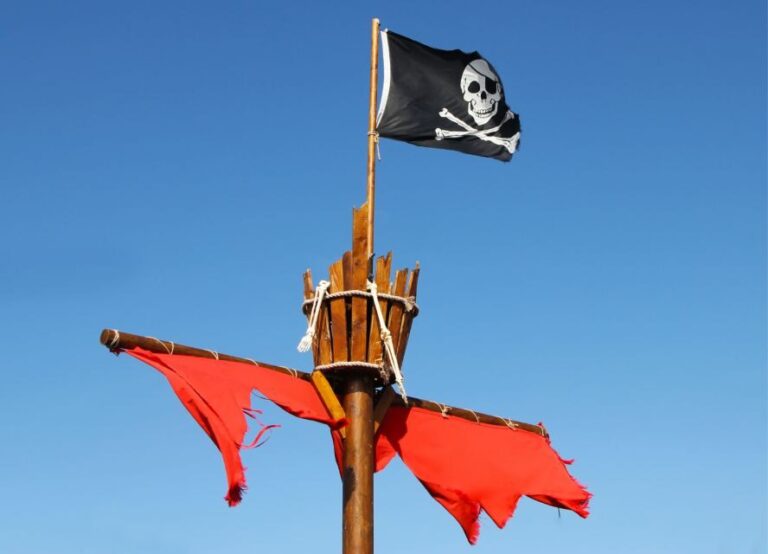 Hamburg: Scavenger Hunt Self-Guided Tour for Children - Who Would Enjoy This Tour?