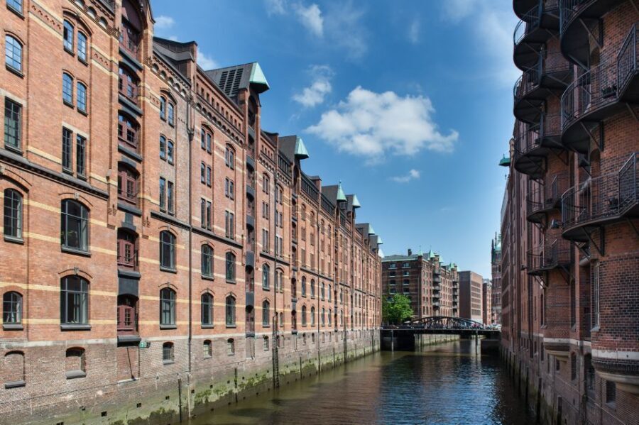 Hamburg: Speicherstadt Walking Tour with Coffee Tasting - The Value of the Experience