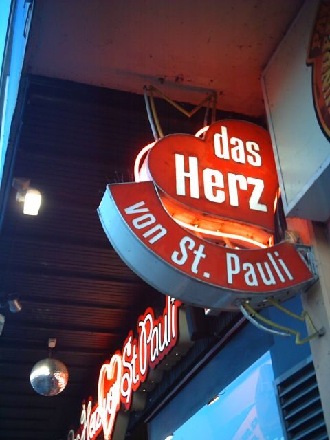 Hamburg: St. Pauli 1.5-Hour Tour - How the Tour Is Structured