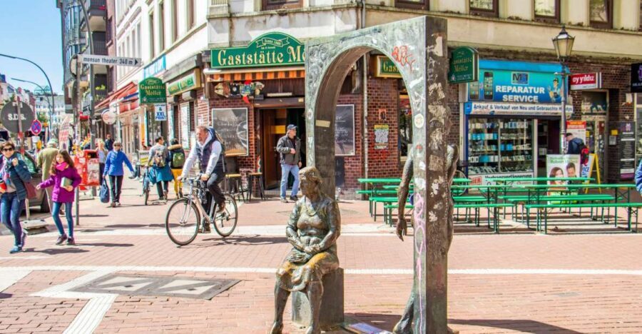 Hamburgs Art and Culture revealed by a Local - What’s Included and What’s Not