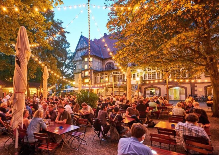 Hannover: Guided Walking Tour of the List District - The Architectural and Cultural Highlights