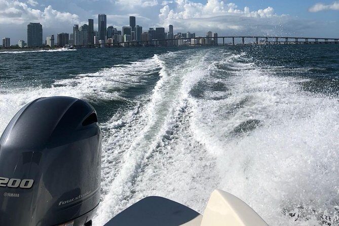Have the best time in Miami aboard our SeaRay - FAQs