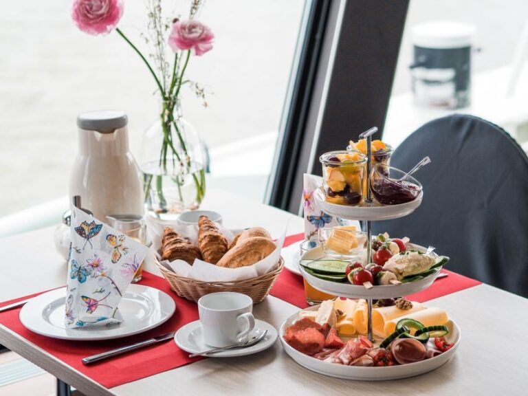 Heidelberg: Breakfast boat cruise - What to Expect From the Heidelberg Breakfast Cruise