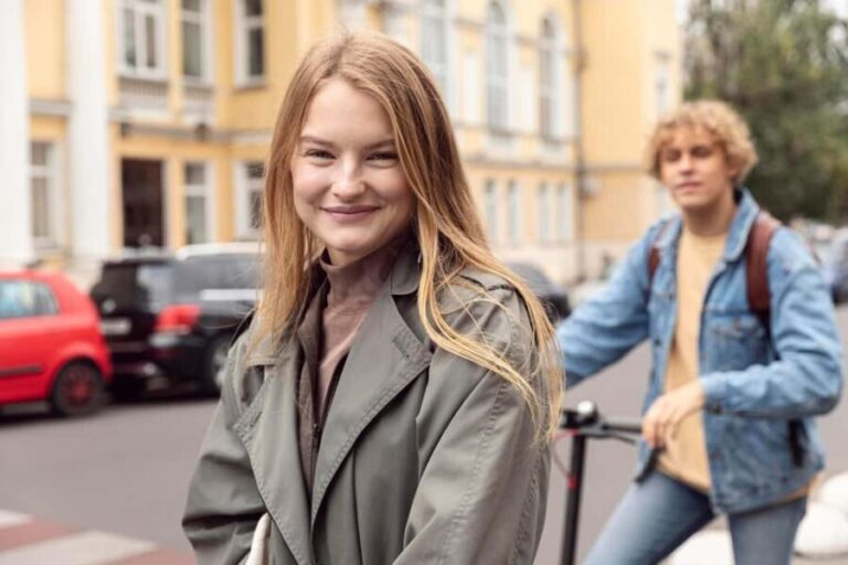 Helsinki: 2-hour Best Intro Walking Tour with a Local - The Practicalities: Price, Duration, and Group Size