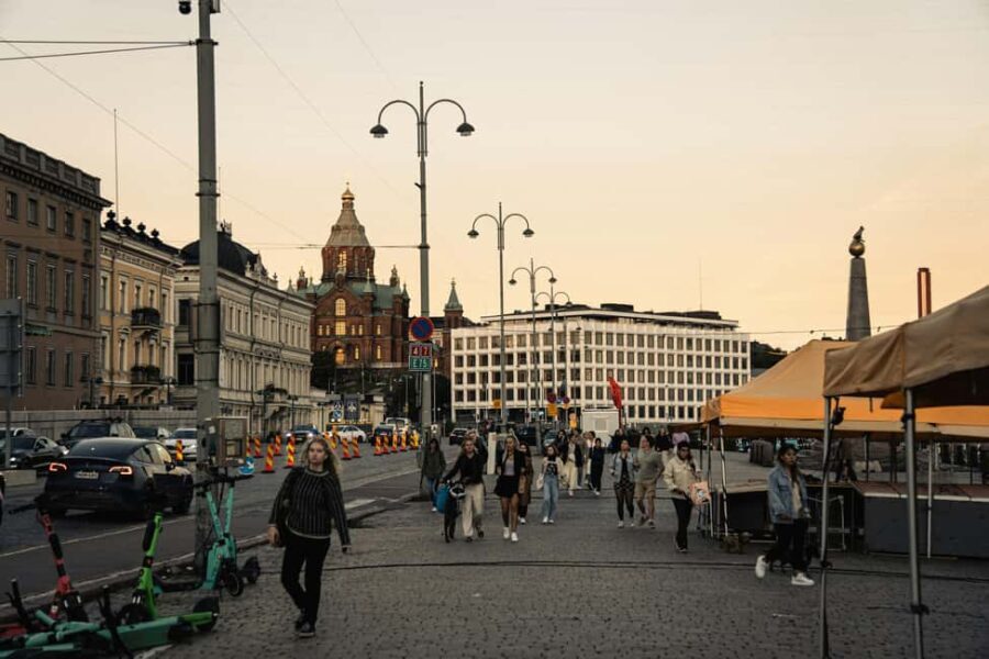 Helsinki: Small-Group Walking Tour with a Historian - Who Should Consider This Tour?