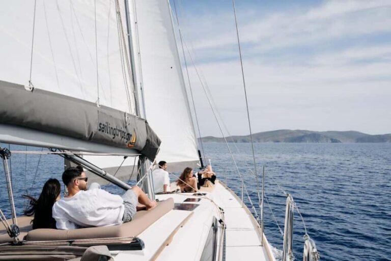 Heraklion: 1-Hour Sailing Tour with Drinks - The Drinks and the Atmosphere Aboard
