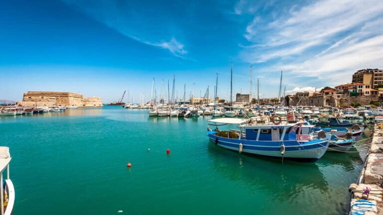 Heraklion: Heraklion Market & CretAquarium *SKIP The Line - The Downsides and Considerations
