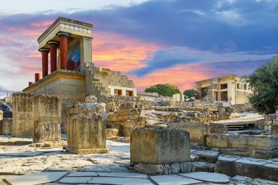 Heraklion: Tour to Cave of Zeus, Mochos Village, & Knossos - Why This Tour Works Well
