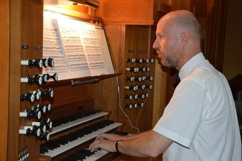 Hévíz: Majestic Sounds Organ Concert at the Blue Church - FAQs