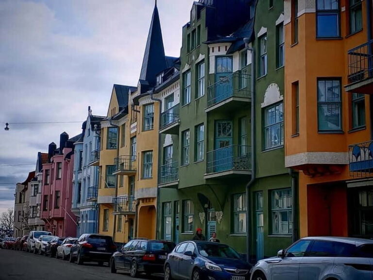 Hidden gems: The south Helsinki walk - A Closer Look at the Itinerary