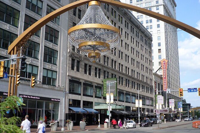Hidden Sights and Stops of Cleveland - An In-Depth Look at the Tour Experience