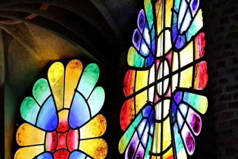 Highlights Guided visit to Gaudi's Crypt and Colonia Güell - Is This Tour Worth It?