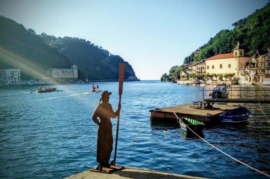 Hike from San Sebastian to San Pedro across St James Way - The Experience with the Guide