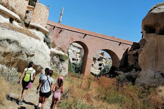 Hiking tour in Cappadocia Red and Rose valley - FAQ