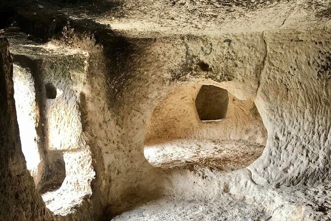 Historic Bocairent, Covetes del Moros Caves and Pou Clar Pools - What Makes This Tour Stand Out?