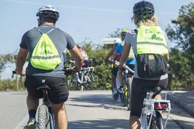 Historic Versilia by e-bike. From the sea to the hills passing through Pietrasanta - Exploring the Versilia Area by E-bike