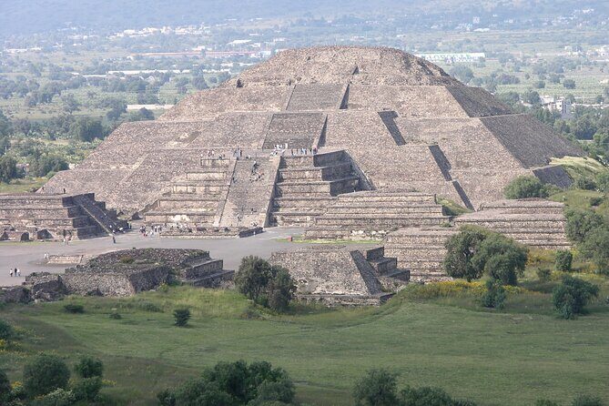 Historical downtown Mexico City & Teotihuacan Pyramids Mezcal tasting - Practical Details and Considerations
