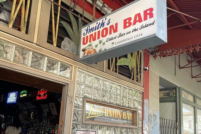 Historical Tour of Downtown Honolulu in Red Light District - The Guides and Their Stories