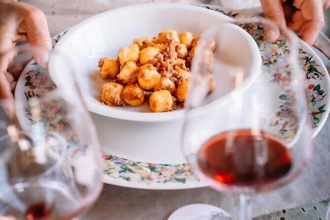 History & Local Wines: Amphitheater, Mitrium and Winery Visit - Price and Value