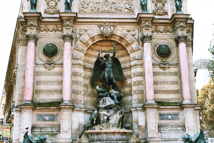 History of Paris City Center w/ Notre Dame Semi-Private 12pp - Whats Included and Whats Not