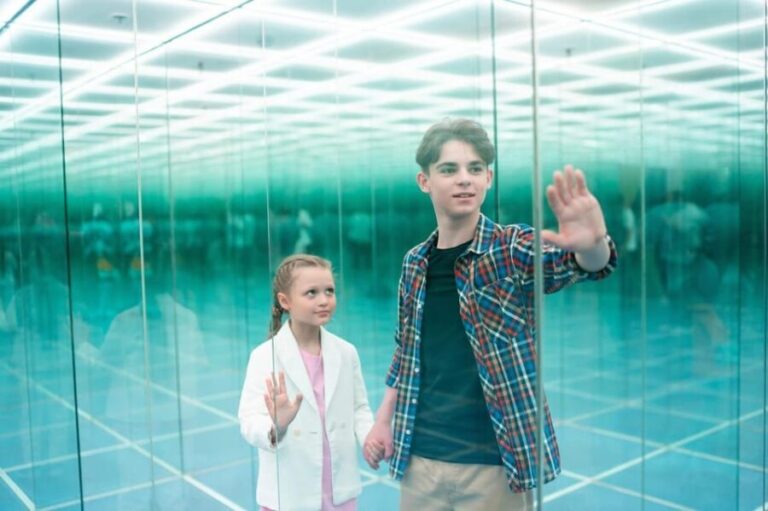 ''House Of Attractions'': Glass Maze Family Ticket 2+1 - Practical Details and Tips for Visiting