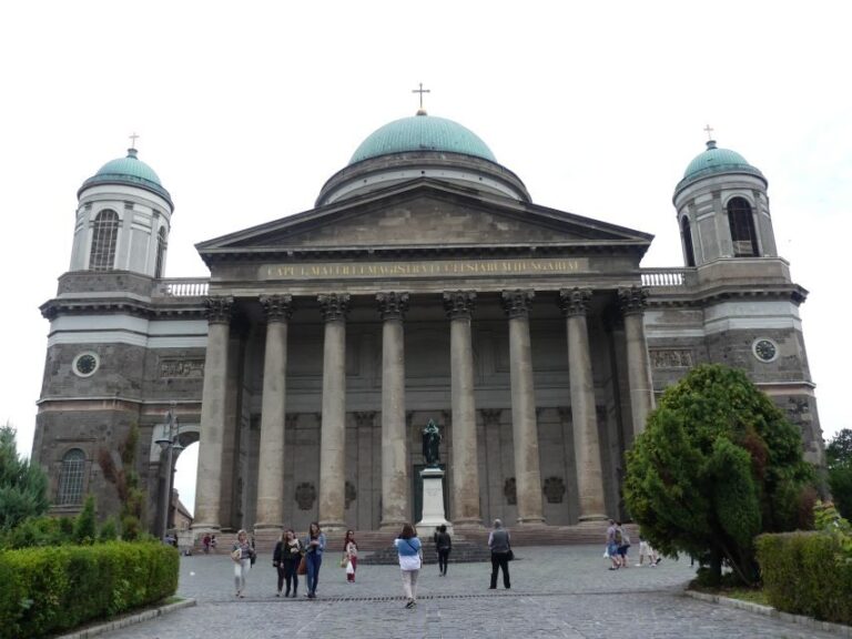 Hungary: Full-Day Private Danube Bend Tour - The Experience and the Vibe