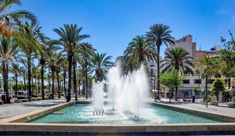 Ibiza Family Pass: Mini Golf & Pool Party - How the activities work