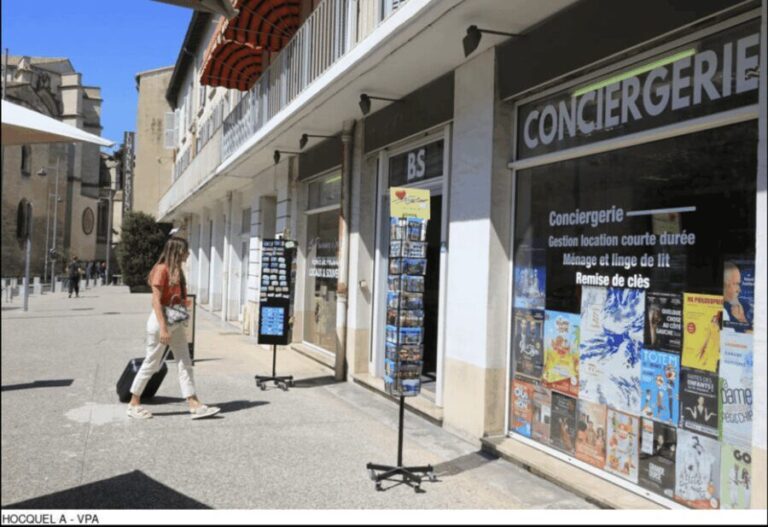 Immortalize your Souvenir d'Avignon as a button - Final Thoughts