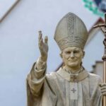 IN THE FOOTSTEPS OF JOHN PAUL II. FULL TOUR WITH AUDIO GUIDE - Who Is This Tour Best For?