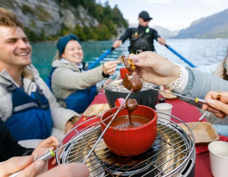 Interlaken: Chocolate Fondue Float - Transportation & Group Size