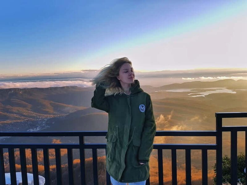 Into the wild - Transportation & Group Dynamics