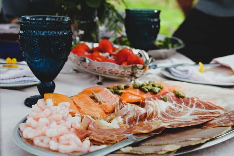 Inverness: Loch Ness Monster Cruise, Lunch, Urquhart Castle - Practical Details and What to Consider