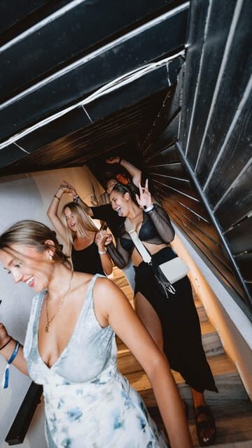 Ios: Pub Crawl with 5 Venues, 5 Shots, and 5 VIP Entrances - Is This Tour Right for You?