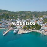 Island Hopping from Skiathos - The Boat and Group Experience