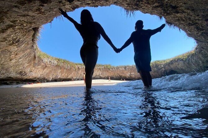 Islas Marietas PRIVATE enter hidden beach 100% GUARANTEED - What to Expect from the Tour