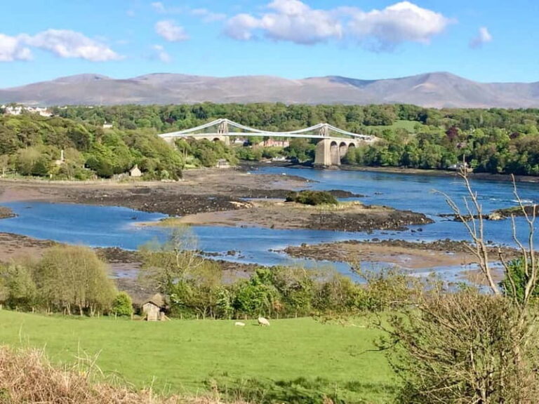 Isle of Anglesey: Anglesey and Snowdonia Guide - What to Expect During the Day