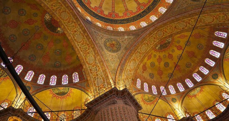 Istanbul: Blue Mosque Guided Tour & Basilica Cistern Ticket - The Blue Mosque: An Architectural Masterpiece