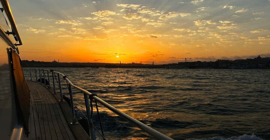 Istanbul: Bosphorus and Golden Horn Sunset Yacht Cruise - The Cost and Value of the Tour