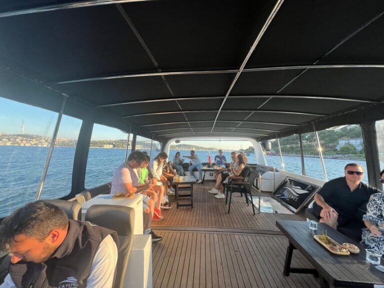 Istanbul: Bosphorus Cruise by Luxury Yacht - Highlights of the Route