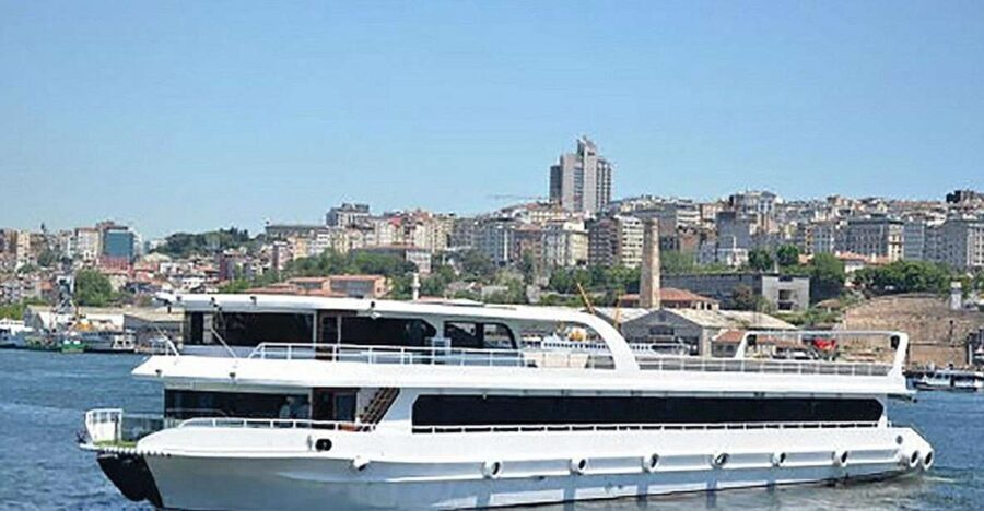 Istanbul Bosphorus Dinner Cruise &Entertainment hotel pickup - The Balance of Pros and Cons