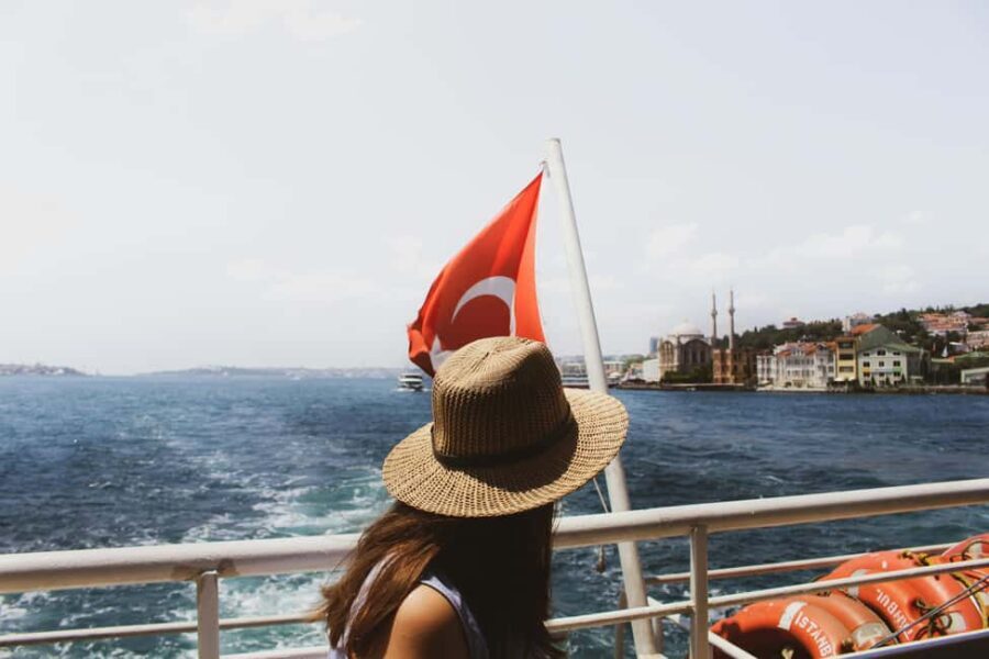 Istanbul: Bosphorus Private Day Tour with Ferry Rides - The Practical Side: What to Expect