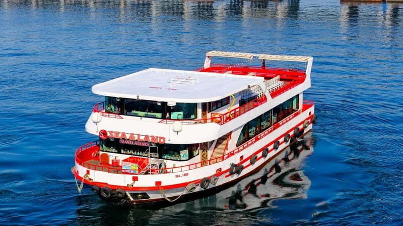 Istanbul: Bosphorus Sightseeing Cruise Tour with Audio Guide - What to Expect During the Cruise