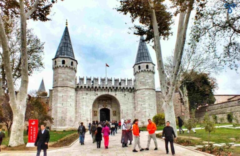 Istanbul: Full-Day Private Guiding Old City Tour - Starting Point and Logistics