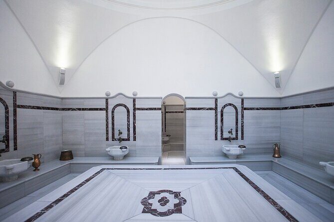 Istanbul: Historic Sifa Turkish Bath in Sultanahmet Square - Authenticity and Comfort
