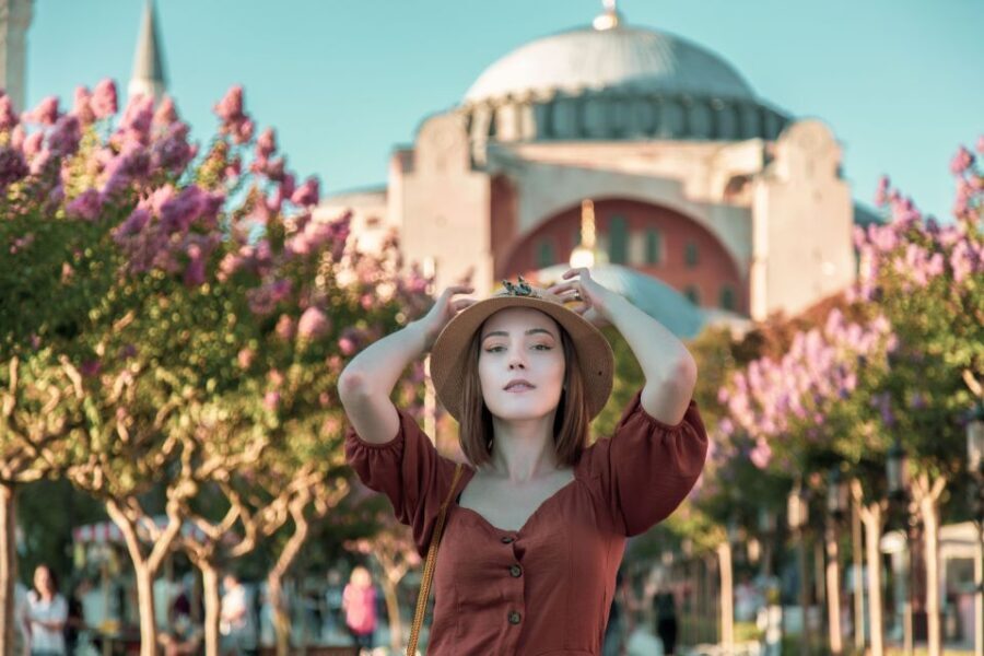 Istanbul: Private photoshoot at Hagia Sophia&Blue Mosque - What to Expect from the Itinerary