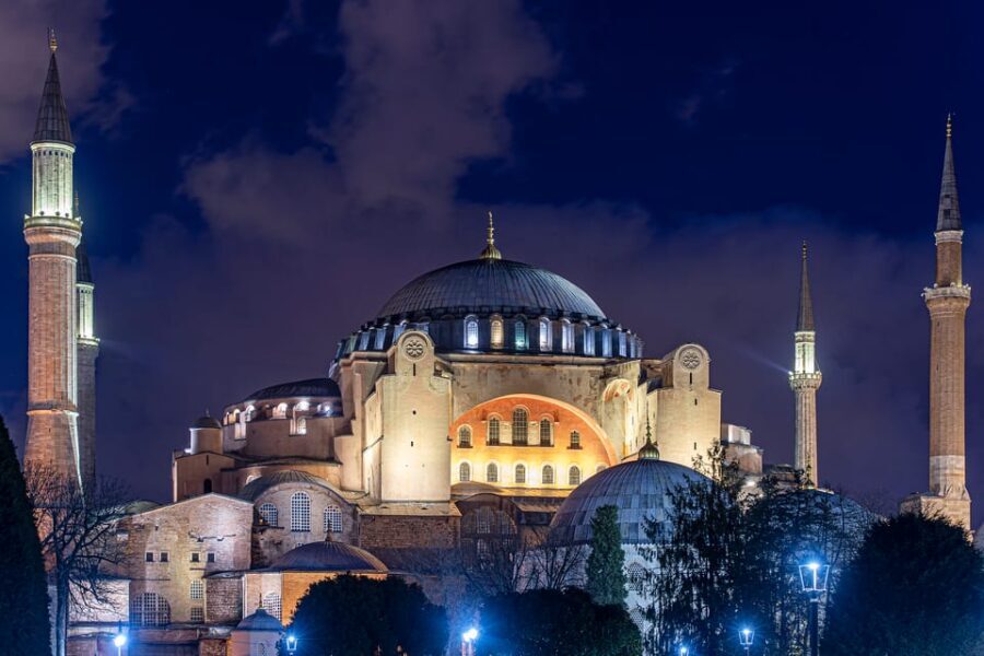 Istanbul: Tour of Hagia Sophia and Blue Mosque By Night - Why Skip the Daytime Crowds?