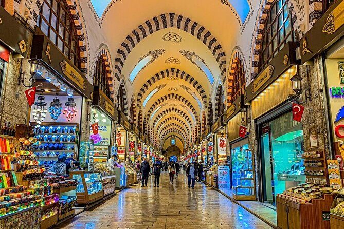 Istanbul Two Continents Tour by Bus & Boat - Who Should Consider This Tour?