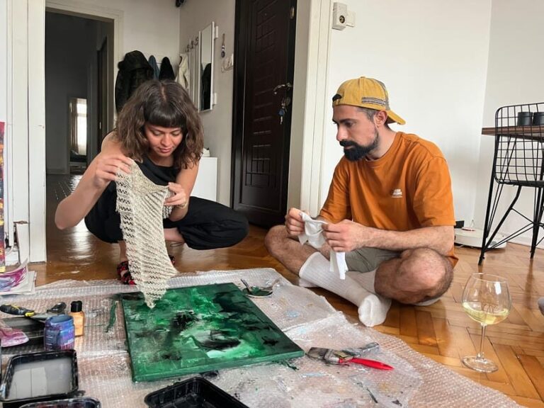 Istanbul: Wine and Paint Workshop with Turkish Fabrics - The Setting and Atmosphere